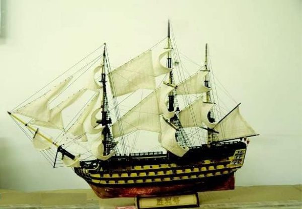 AWEGM Ship Model Building Kits - 1/200 HMS Victory Ship Mdel - Sailing Boat Model : Arts, Crafts & Sewing - 图片 3
